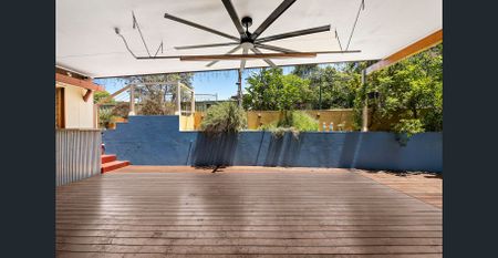 4 Bedroom Home - Photo 5