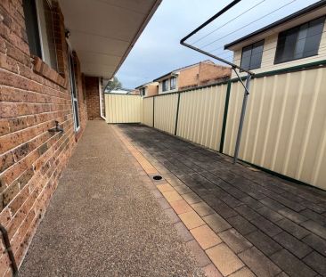 8/19 Fifth Avenue, Blacktown NSW 2148 - Photo 2
