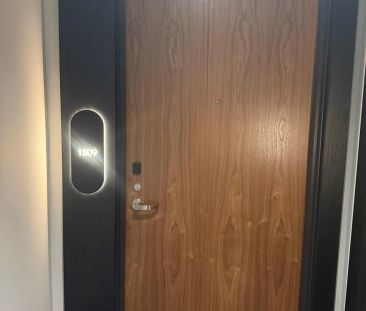 25 Wellington Street S #1809 - Photo 3