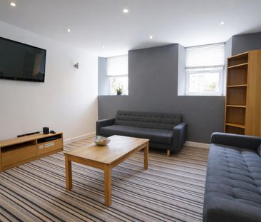 Flat 1 Seion Chapel Ambrose Street - Photo 1
