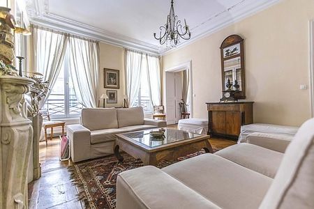 Tout savoir sur cet appartement dans le quartier Saint Philippe du Roule, à Paris 8ème - Photo 2