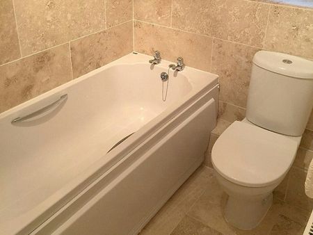 Flat to rent on - Photo 5