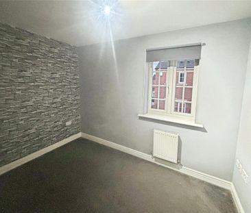 3 bedroom detached house to rent - Photo 4