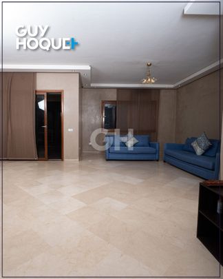 À Louer : Magnifique Appartement de 3 Chambres dans une Résidence Prisée à Casablanca - Photo 1