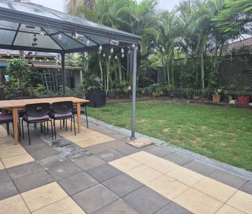 Upper Coomera - Photo 2