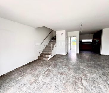 Pronájem rodinného domu 166 m², Láskov 374, Mladá Boleslav - Photo 2