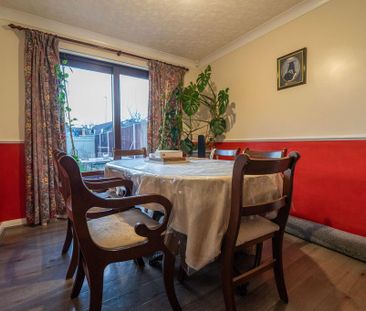 3 bedroom detached house to rent - Photo 3