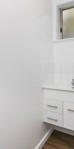 Renovated with plenty of modern conveniences - Photo 4