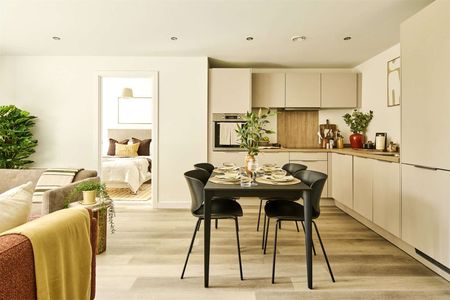 2 BED 1 BATH APARTMENT | AVAILABLE NOW | IN HIGH DEMAND | PARKING AVAILABLE | PRIME LOCATION | 24-HOUR CONCIERGE | RESIDENTS GYM - Photo 3