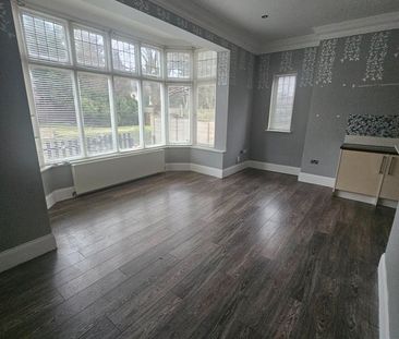 2 Bed Flat, Knighton Drive, LE2 - Photo 3