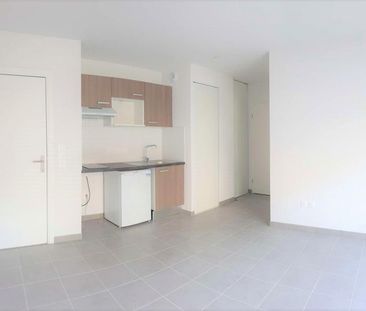 Location Appartement 2 pièces 38m² CASTANET TOLOSAN 31320 - Photo 2