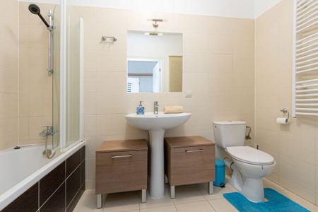 Dużo zieleni, ochrona, garaż i komórka w cenie! 63.7 m² - Zdjęcie 4
