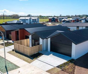 Brand New Modern Family Home – Be the First to Move In! - Photo 5