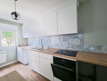Location Maison 5 pièces 105m² LUYNES 37230 - Photo 2
