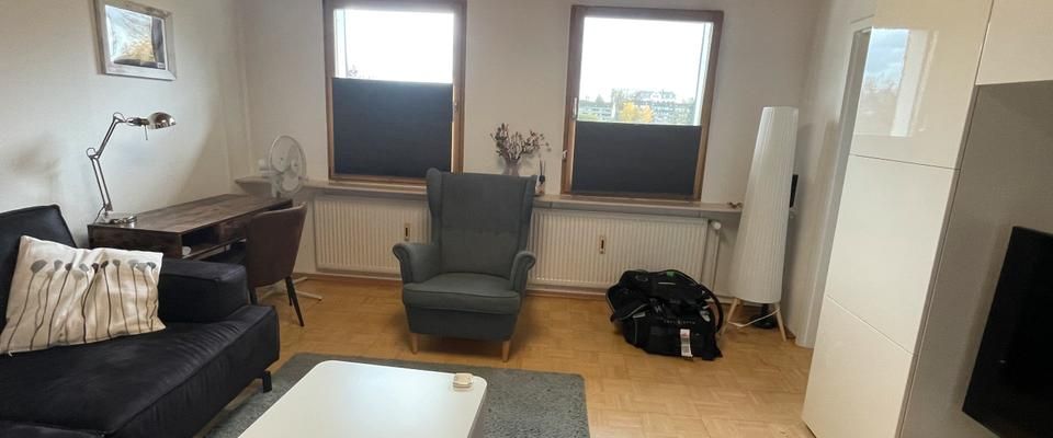 Möblierte Renovierte 2-Zi.-Wohnung mit großer Gartenterrasse - Photo 1