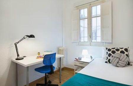 Calle de Palos de la Frontera, Madrid, Community of Madrid 28045 - Foto 2