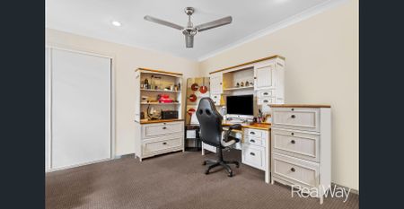 Modern Family Living in the Heart of Raceview - Photo 5