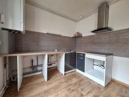 Location Appartement 3 pièces 71m² - Photo 3