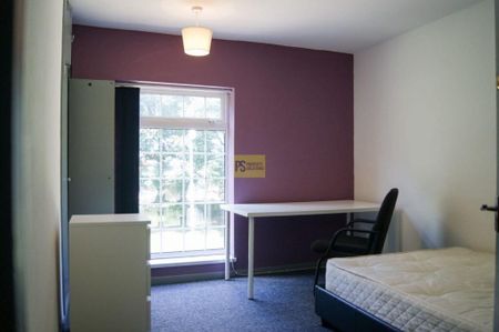 4 bedroom terraced house to rent - Photo 5