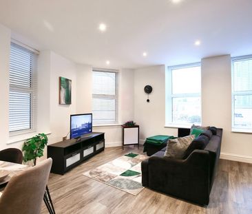 Studio Flat, Dyke Road, BN1 - Photo 1