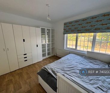 3 bedroom end of terrace house to rent - Photo 5