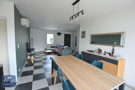 Location Maison 4 pièces 80m² LE MAY SUR EVRE 49122 - Photo 2