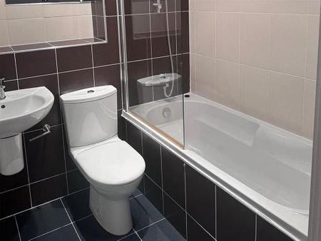 2 bedroom apartment to rent - Photo 5