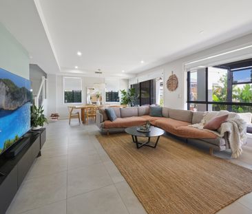 Stylish, Sunlit Family Home in Prime North Kellyville Location - Photo 2