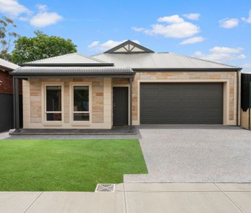 Modern Courtyard Home - Photo 2