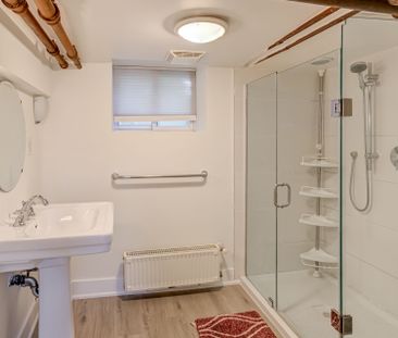 For Lease - 127 Beatrice Street Unit# Bsmnt, Toronto, Ontario - Photo 4