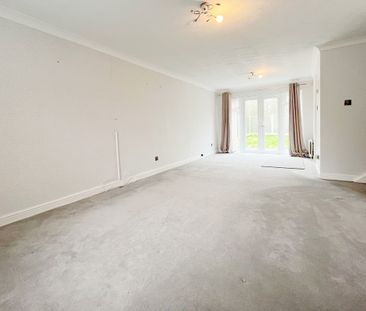 Roosevelt Road, Laindon, Basildon, SS15 - Photo 4