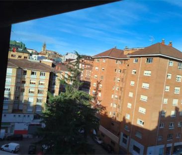 Oviedo - Photo 4