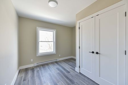 Orillia: 1 Bedroom Basement Apartment, Parkview Ave. - Photo 5