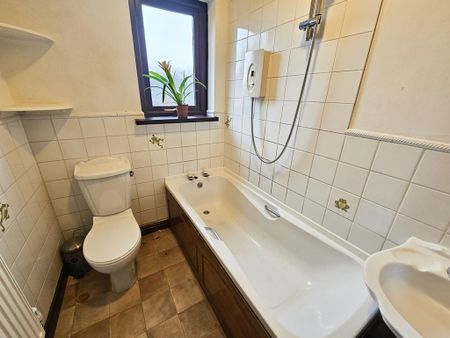 2 bedroom terraced house to rent - Photo 5