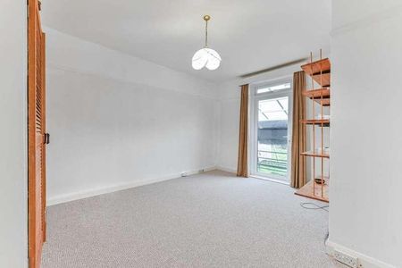 Benhilton Gardens, Sutton, SM1 - Photo 4