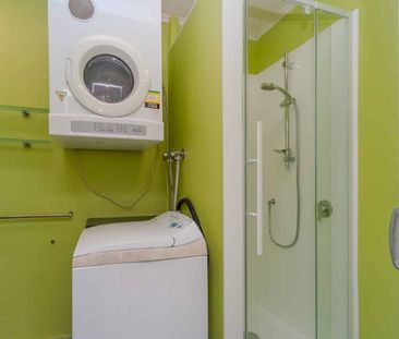 Great two bedroom flat - Photo 3