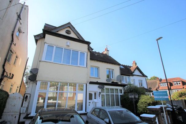 Studio to rent - Photo 1