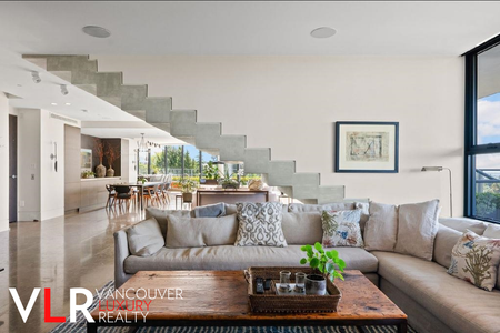 Penthouse in Vancouver West Side, BC - Photo 4