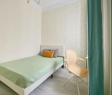 Rua Sampaio e Pina, Lisbon, Lisbon 1070-051 - Photo 4