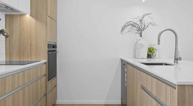 Fully Furnished In the City - Photo 1