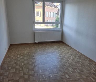 Situé au centre-ville de Payerne - Photo 3