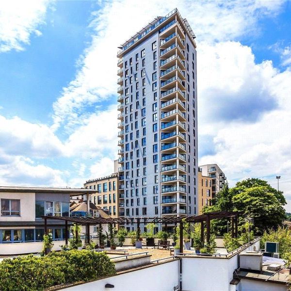 Guildford Road, Woking, Surrey, GU22 - Photo 1