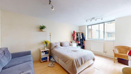 Greville Street, London, EC1N - Photo 2