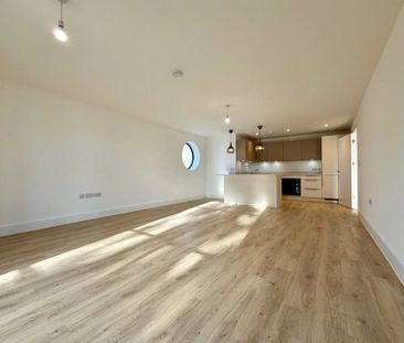 Harmony, 5 Burnaby Road, Bournemouth, Dorset, BH4 - Photo 4