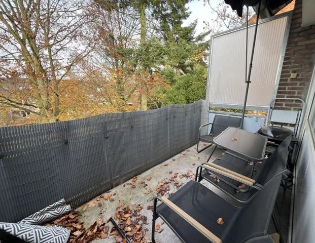 Schöne Vierzimmerwohnung mit Balkon. - Foto 1