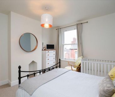 3 bedroom terraced house to rent - Photo 6