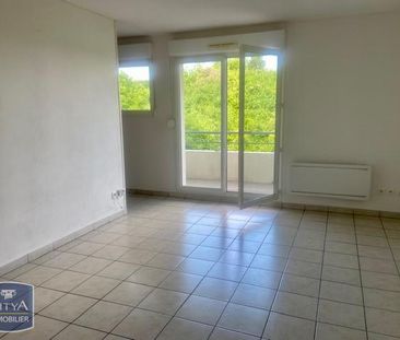 Location Appartement 2 pièces 44m² ISBERGUES 62330 - Photo 1