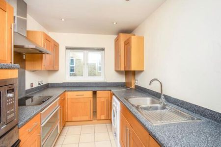 Manhattan Avenue, Watford - Photo 5