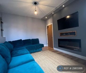 6 bedroom terraced house to rent - Photo 1