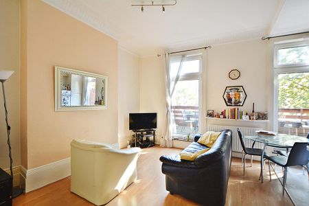 1 bedroom apartment to rent - Photo 2